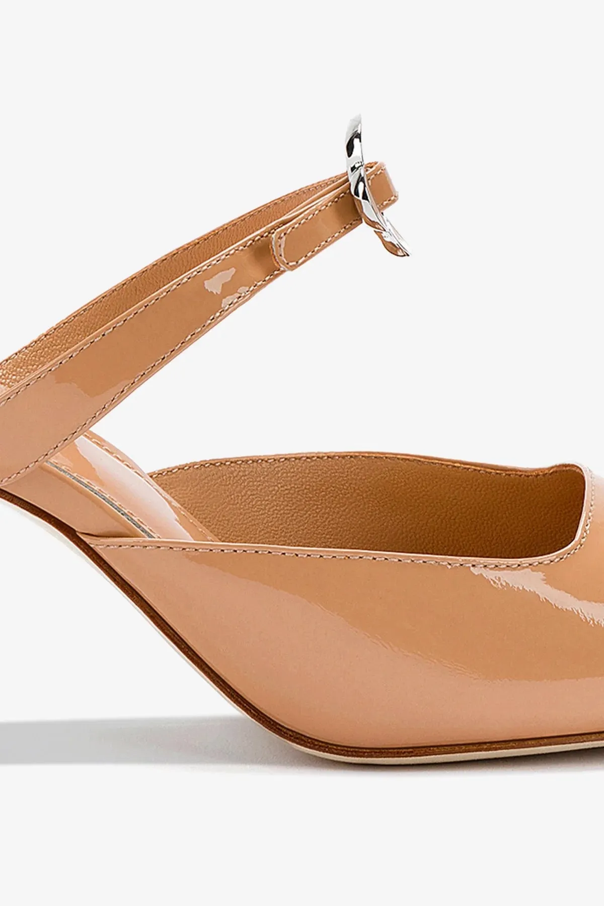 Daisy Pump In Tan Patent Leather