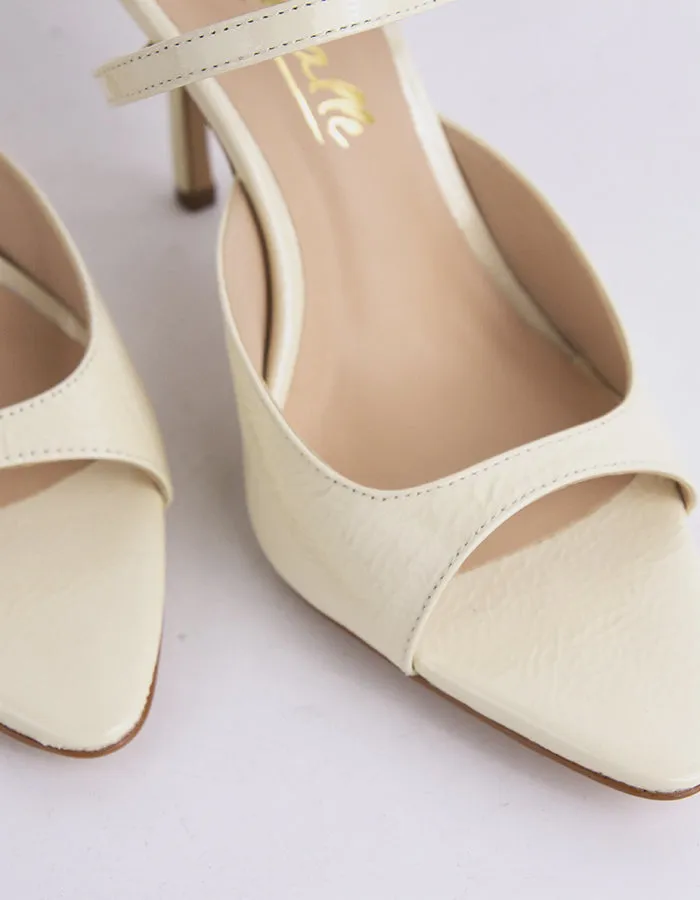Scilla Off White Naplack