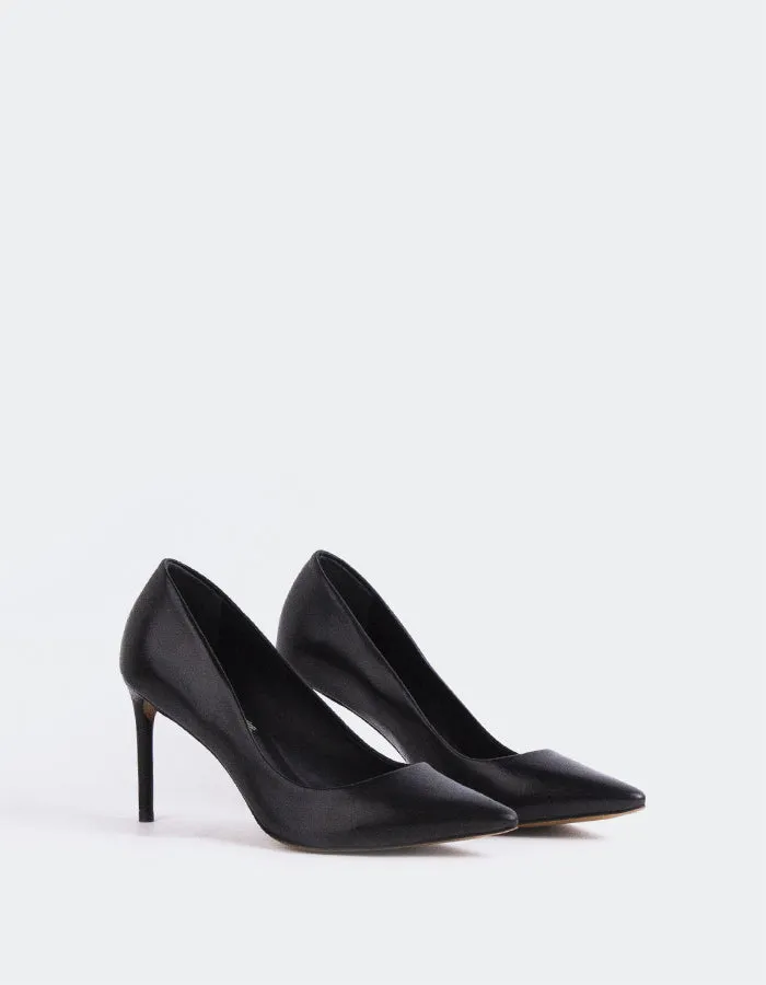 Zinnia Black Leather
